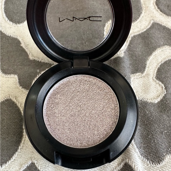 MAC Cosmetics Other - MAC Dazzleshadow in She Sparkles - New